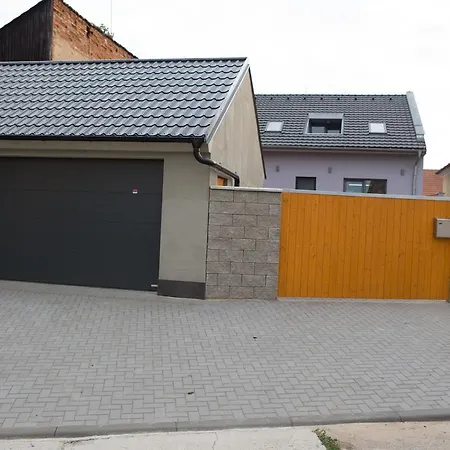 Apartmany U Sv. Krystofa Bzenec Exterior photo